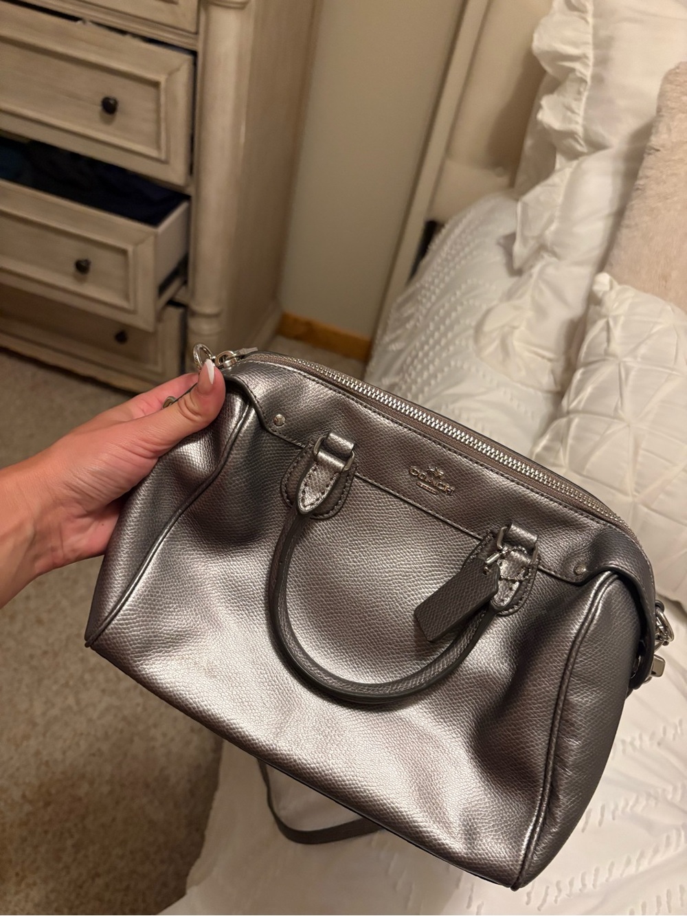 Coach Metallic Silver Women's Crossbody Bag - Picture 4 of 6